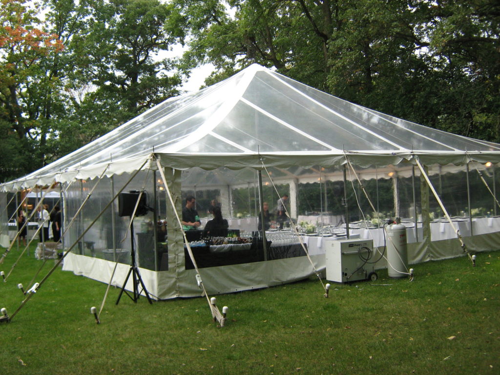 6 Questions to Ask Before Renting a Small Party Tent 4
