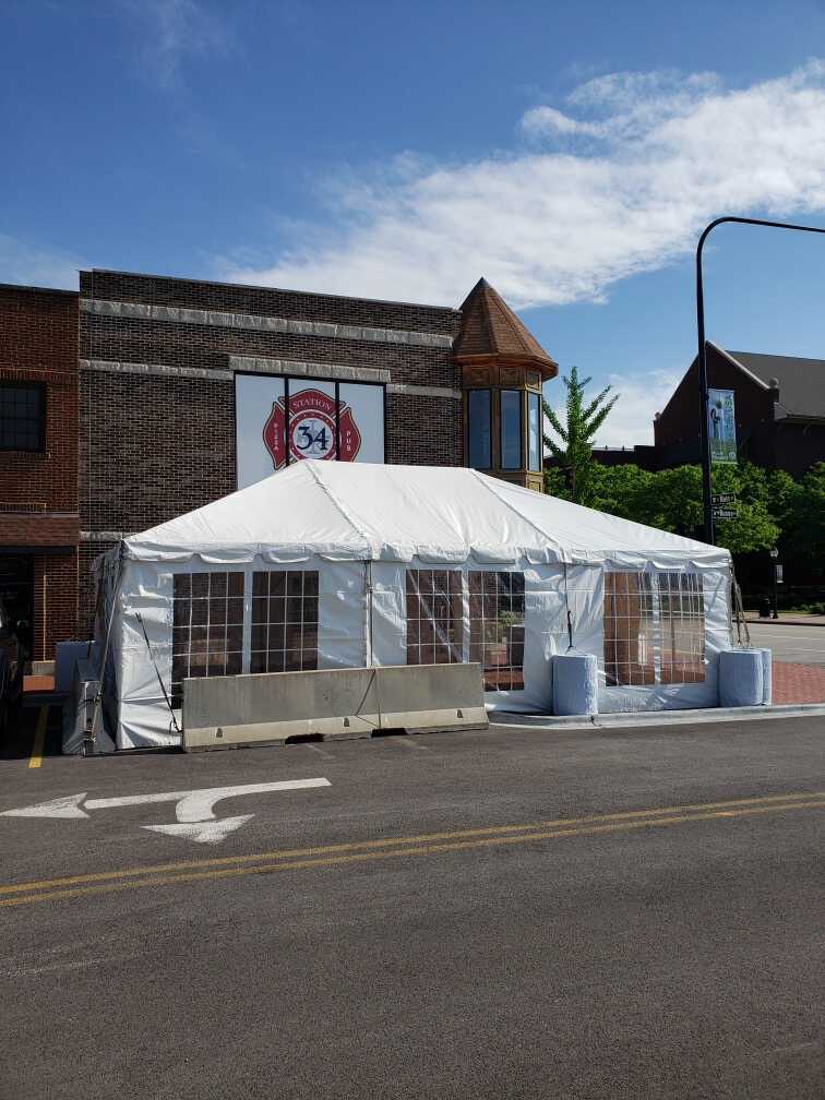 Outdoor Restaurant Tent in Mt. Prospect, IL 1
