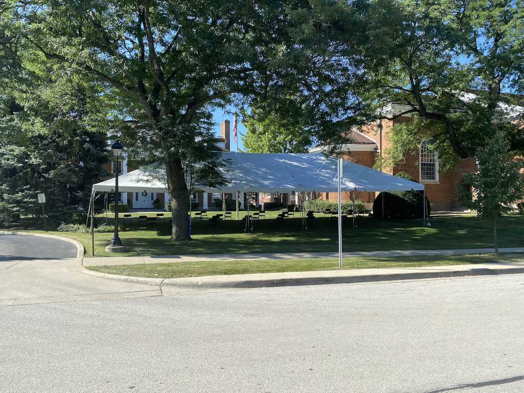 Outdoor Classroom Tent in Glenview, Illinois 4