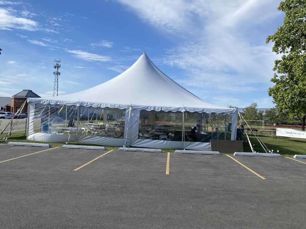Heated high school tent in Lake Forest, IL