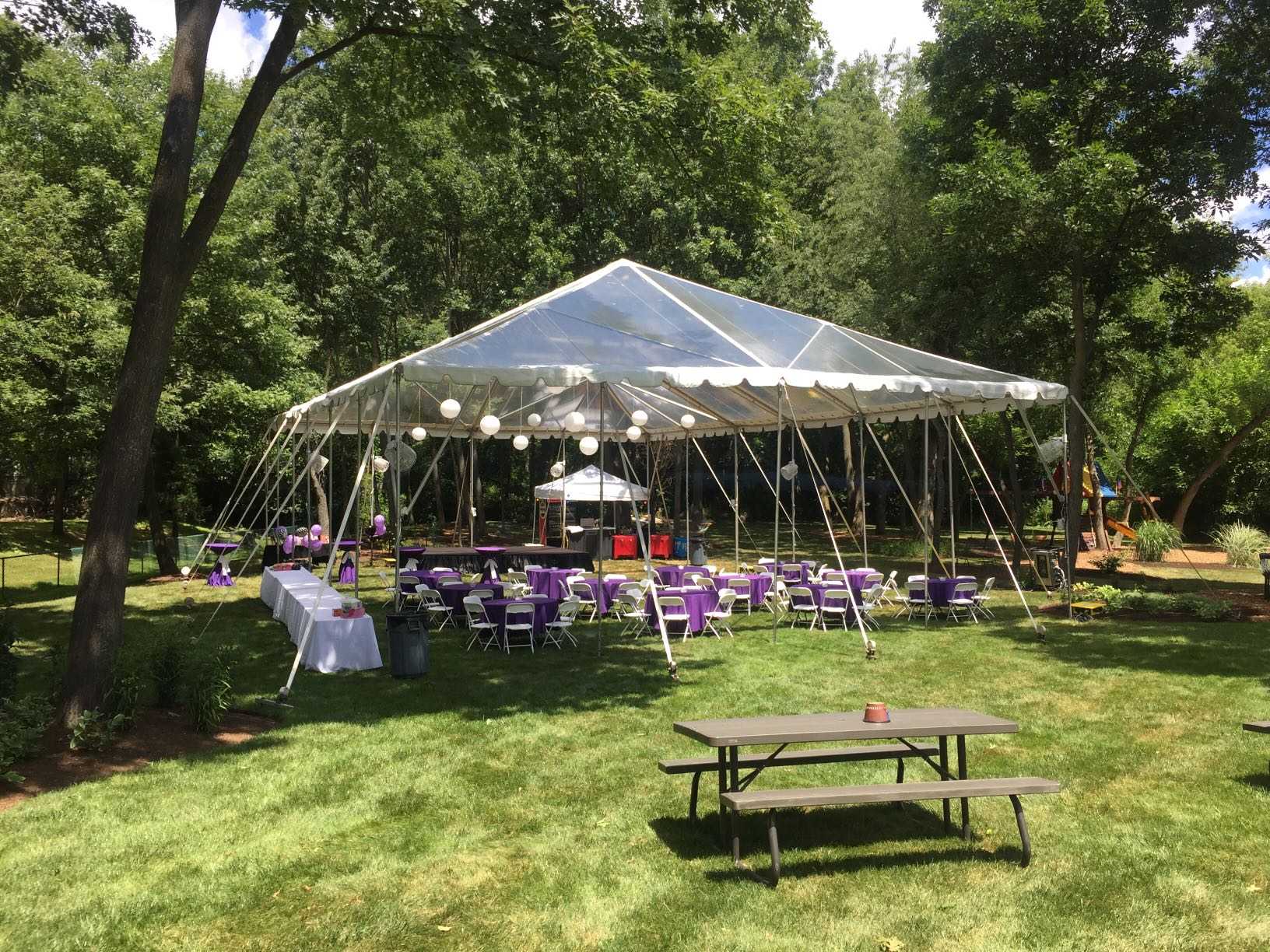 The Perfect Backyard Family Reunion Starts With a Party Tent