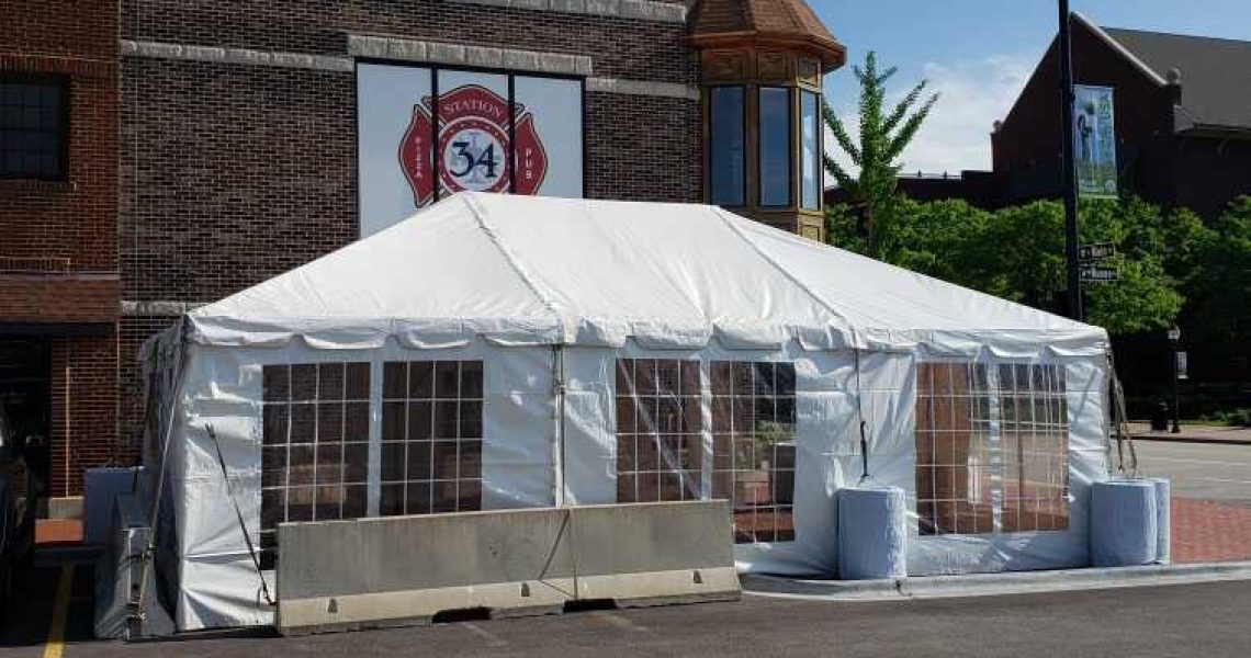 outdoor-restaurant-tent-in-mt-prospect-il
